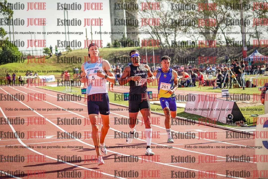 Fotos de los 400 m llanos de varones
