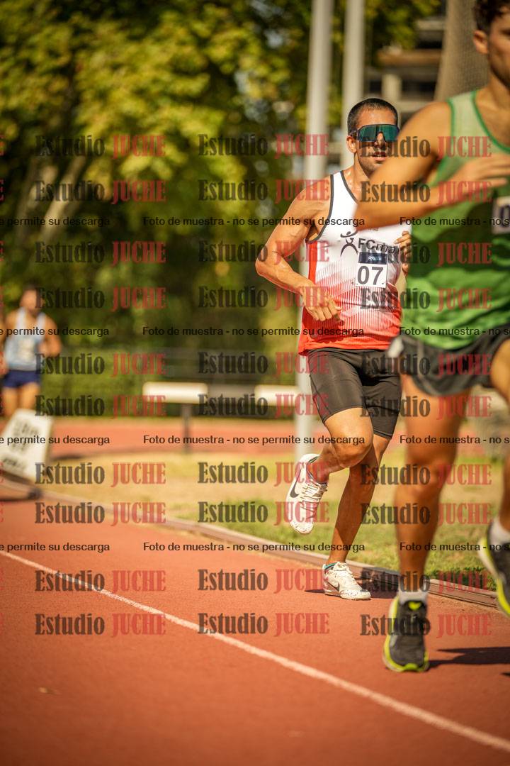 Fotos de los 3000 m llanos de varones