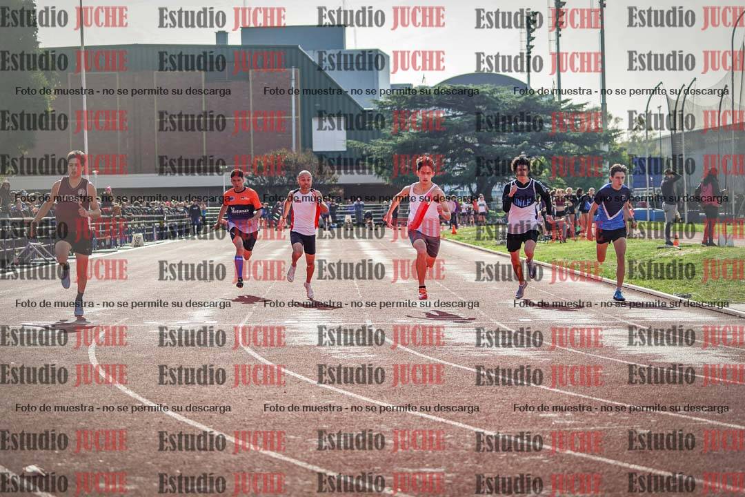 Fotos de los 100 m llanos de varones