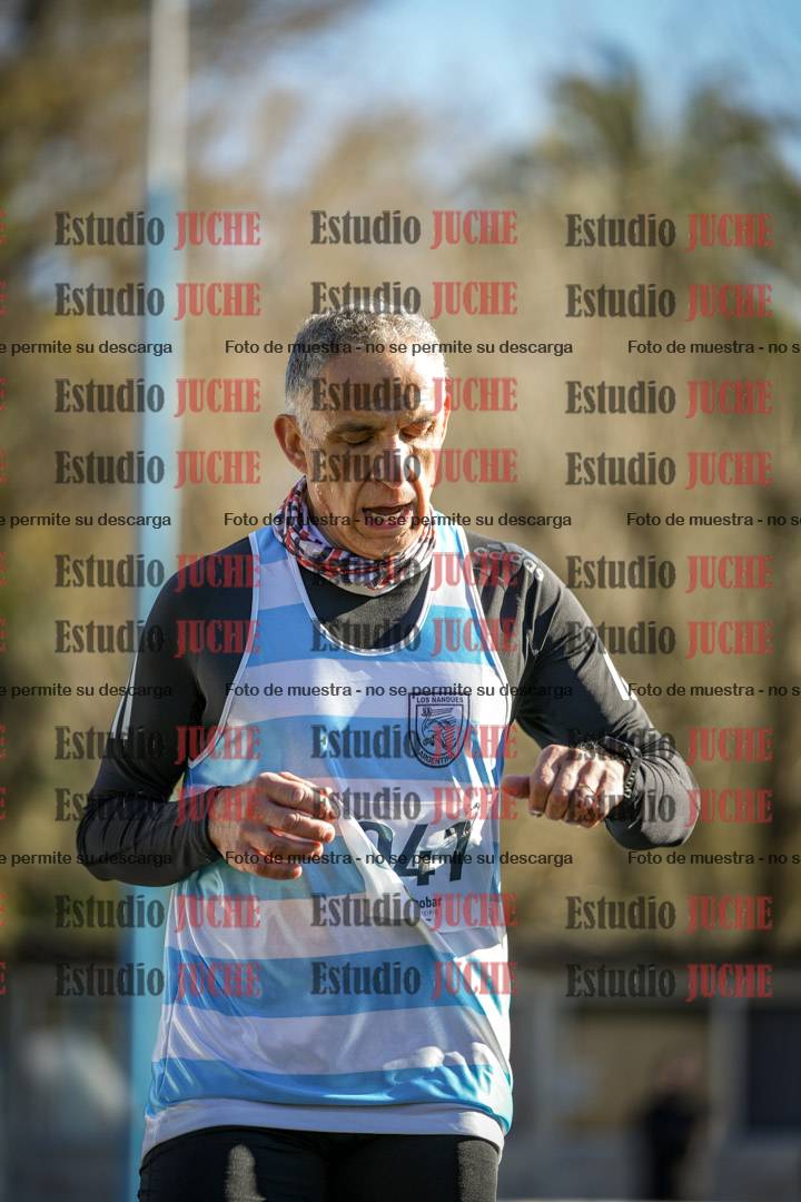 Fotos de la llegada del cross de 4000 m - varones