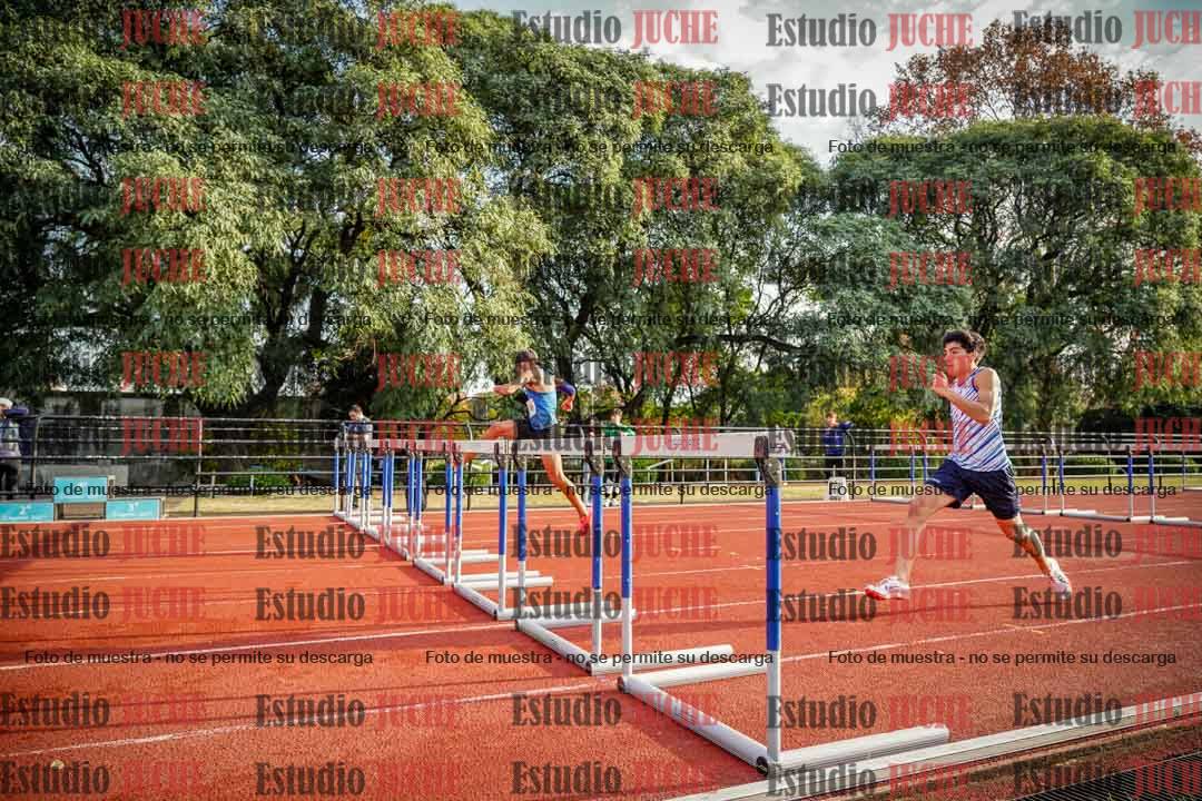Fotos de los 110 m con vallas de varones - decatlón 6