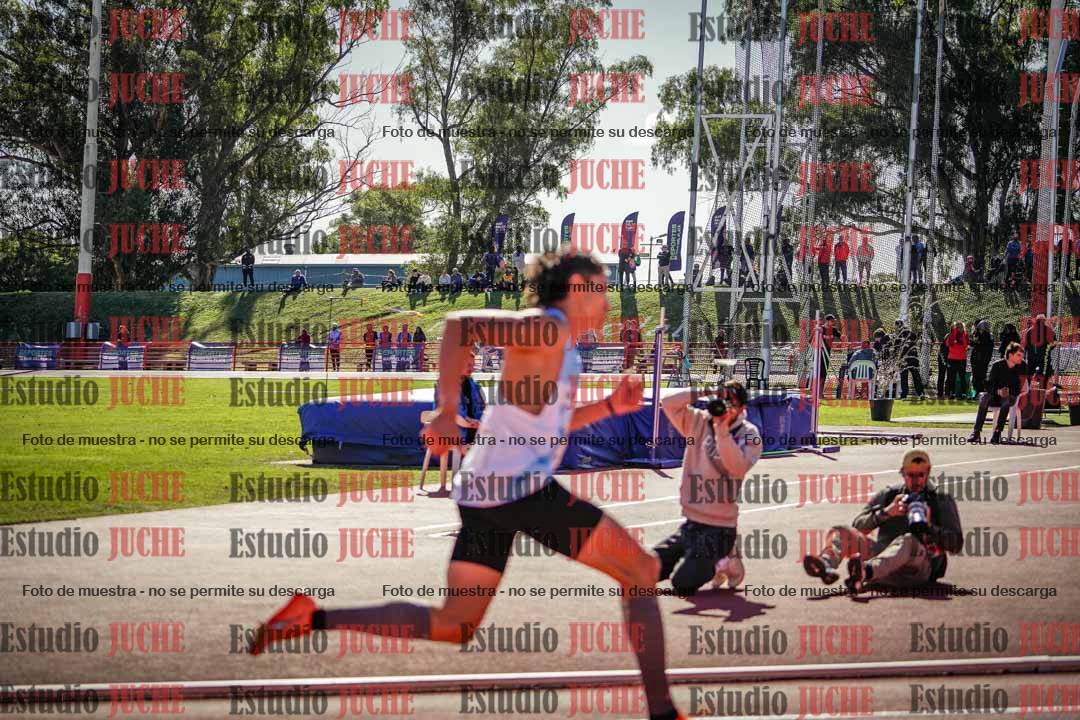 Fotos de los 400 m llanos de varones - FINAL
