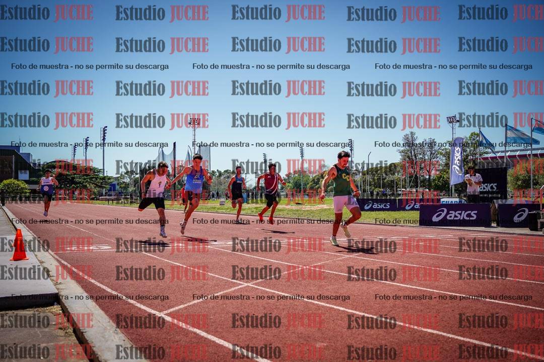 Fotos de los 200 m llanos de varones