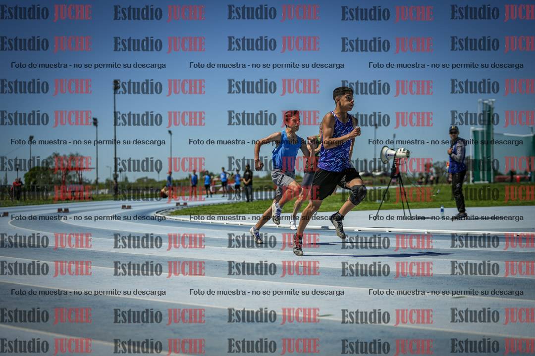 Fotos de los 200 m llanos de varones