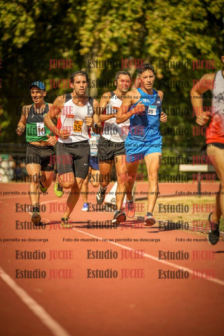 Fotos de los 3000 m llanos de varones
