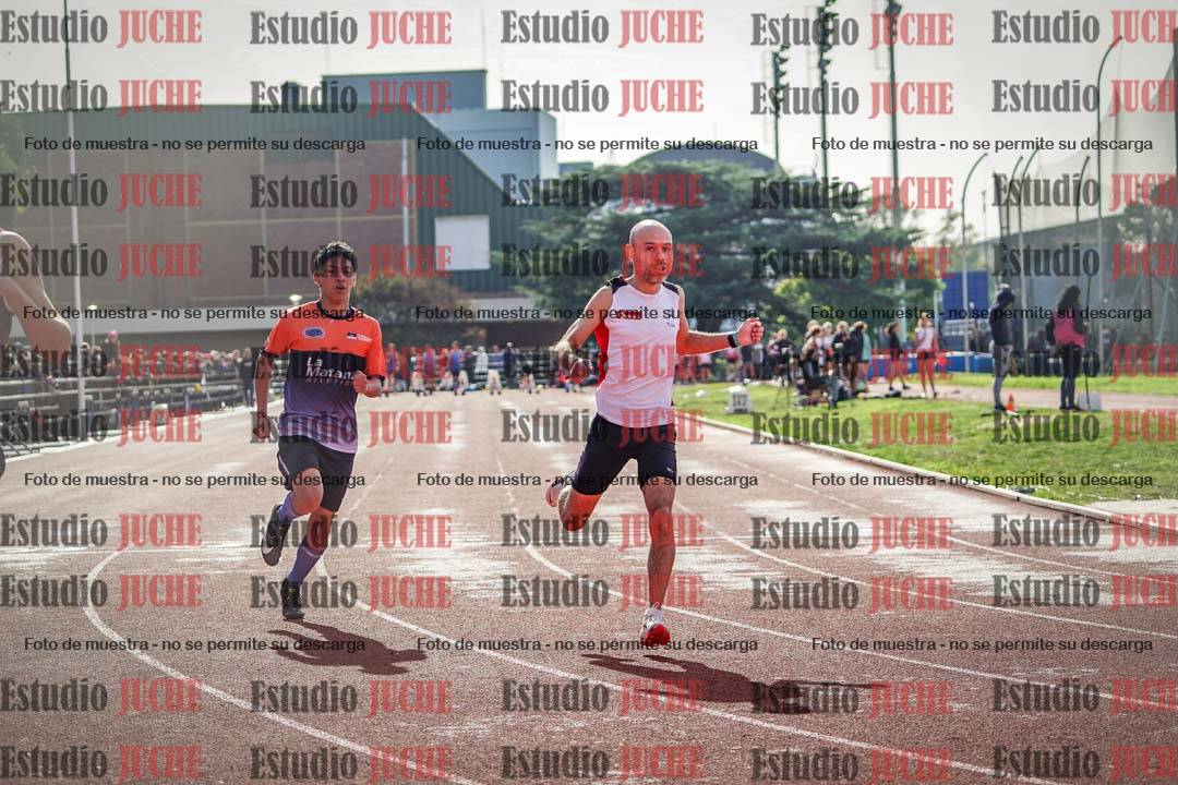 Fotos de los 100 m llanos de varones