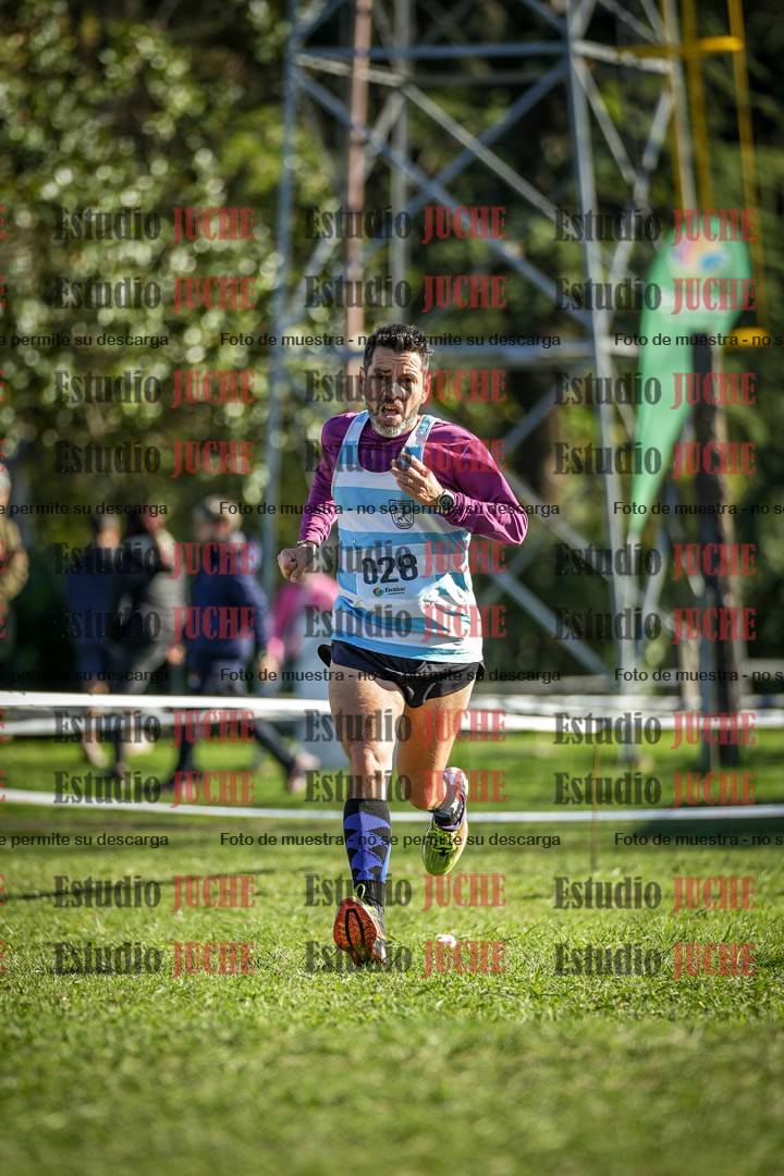 Fotos de la llegada del cross de 4000 m - varones