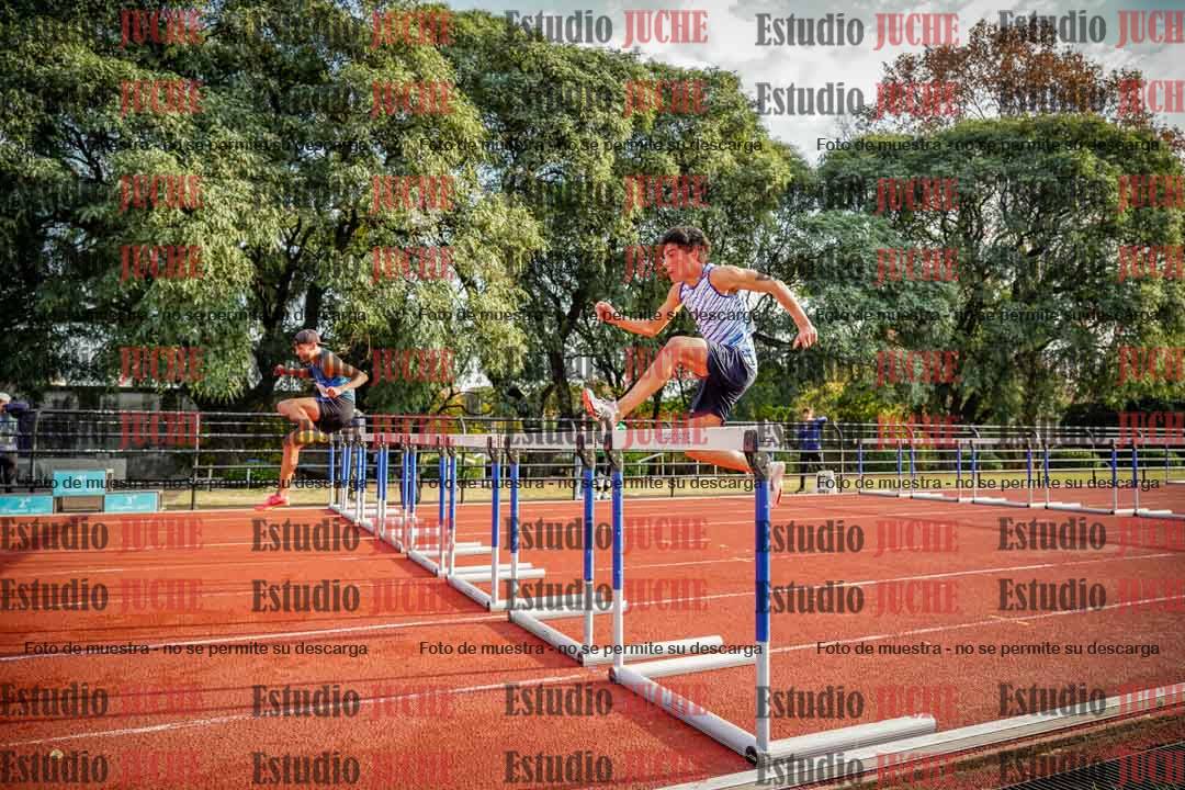 Fotos de los 110 m con vallas de varones - decatlón 6