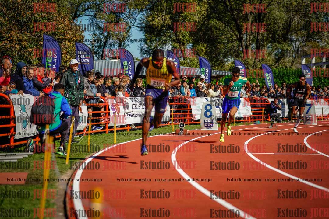 Fotos de los 400 m llanos de varones - FINAL