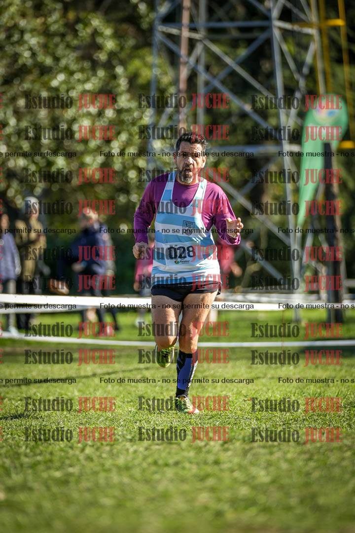 Fotos de la llegada del cross de 4000 m - varones
