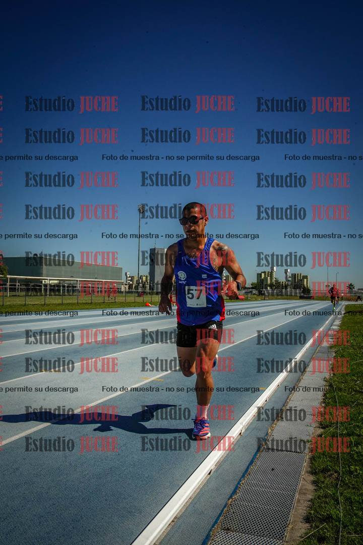 Fotos de los 5000 m de mujeres y varones - serie 2