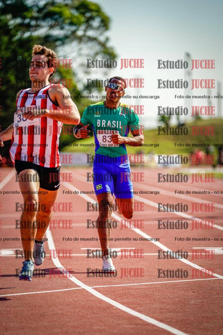 Fotos de los 400 m llanos de varones