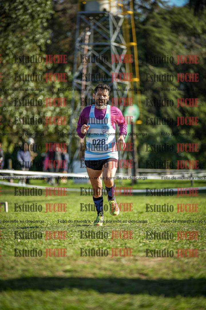 Fotos de la llegada del cross de 4000 m - varones