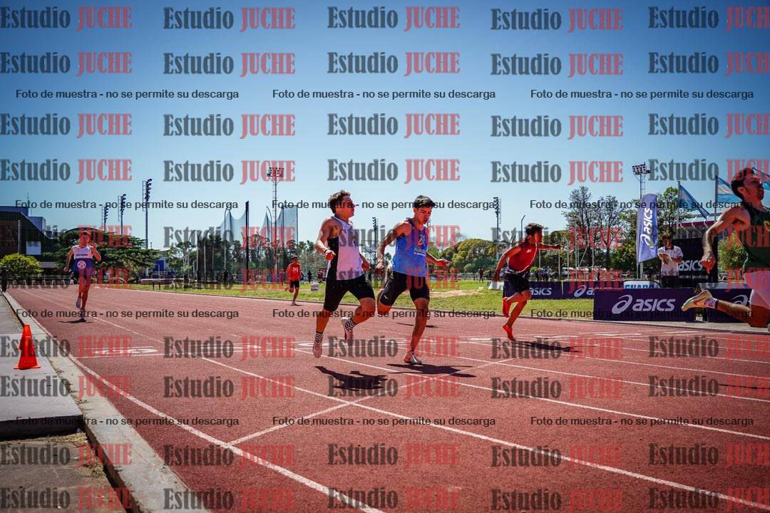 Fotos de los 200 m llanos de varones