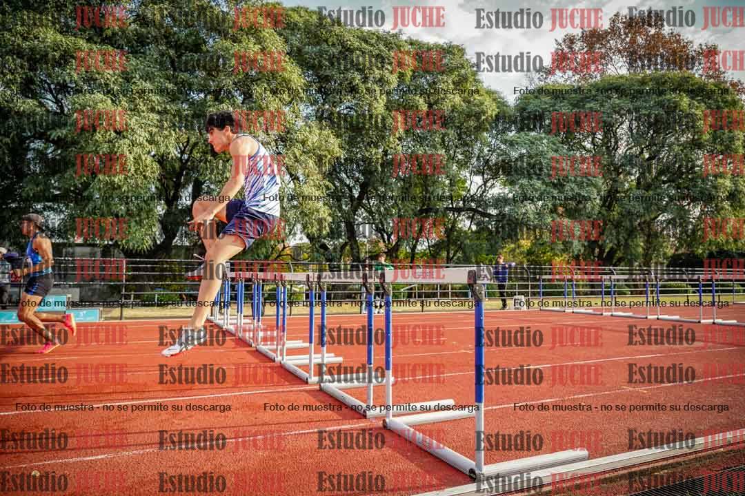 Fotos de los 110 m con vallas de varones - decatlón 6