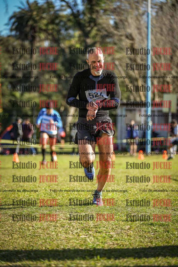 Fotos de la llegada del cross de 4000 m - varones