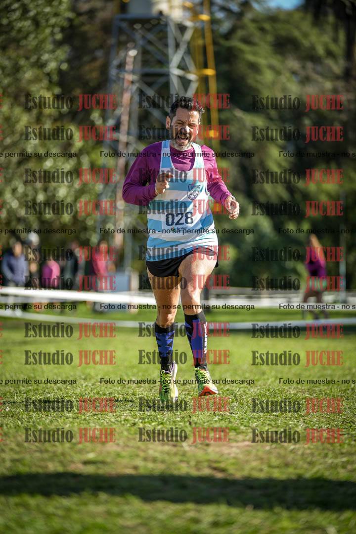 Fotos de la llegada del cross de 4000 m - varones