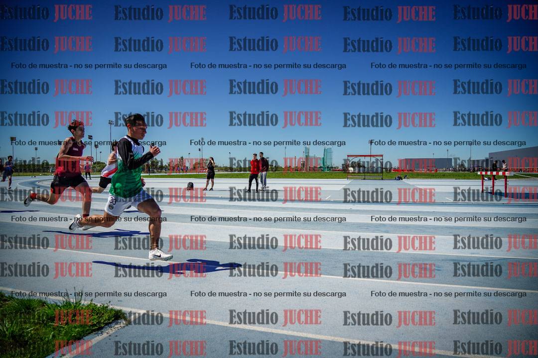 Fotos de los 200 m llanos de varones