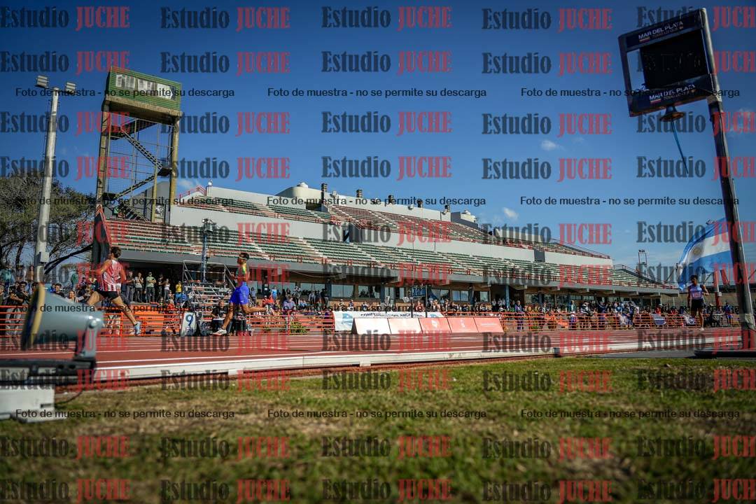 Fotos de los 400 m llanos de varones