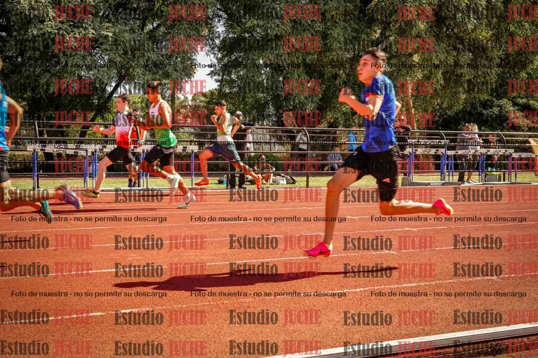 Fotos de los 100 m llanos de varones