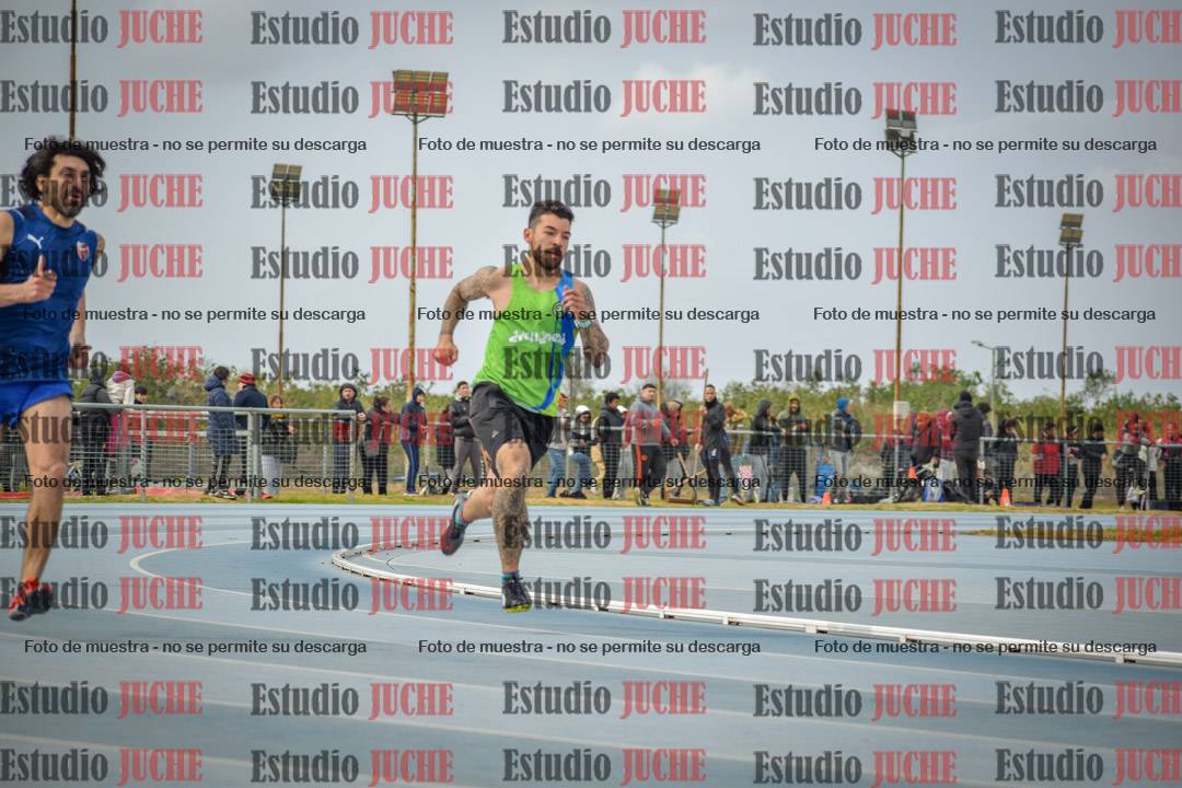Fotos de los 400 m llanos de varones
