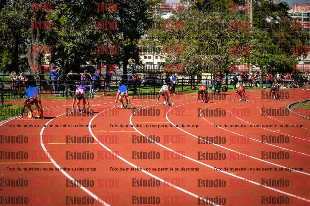 Fotos de los 200 m llanos de varones