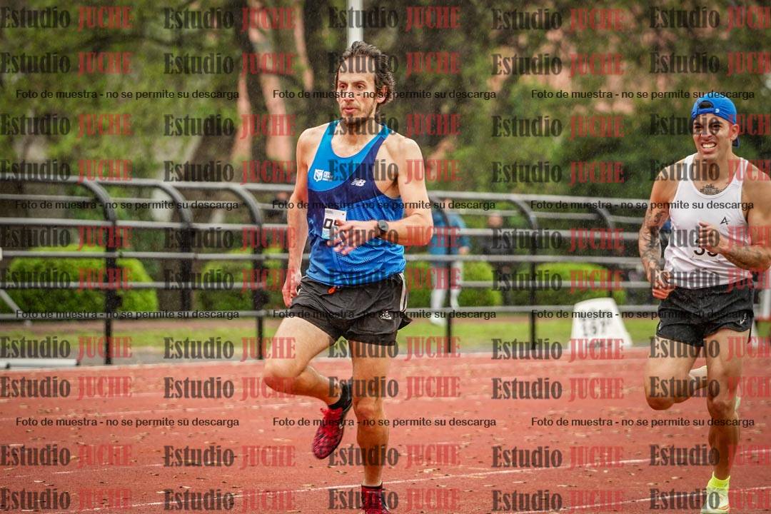 Fotos de los 800 m llanos de varones