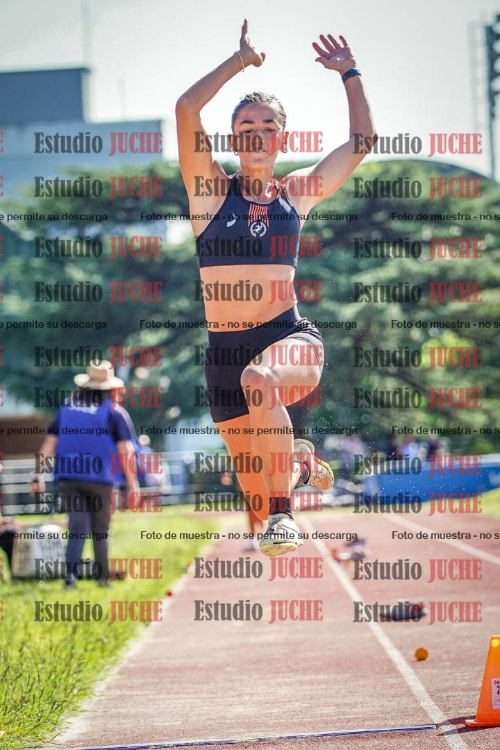 Fotos del salto en largo de mujeres