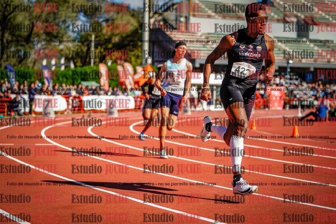 Fotos de los 400 m llanos de varones - FINAL