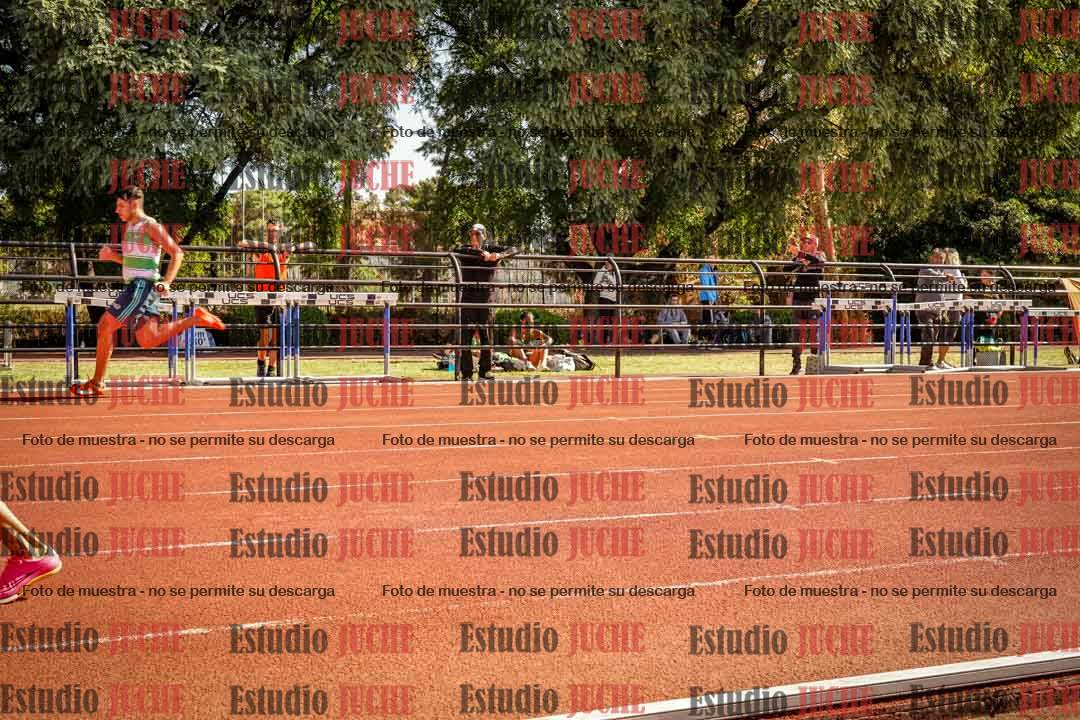 Fotos de los 100 m llanos de varones