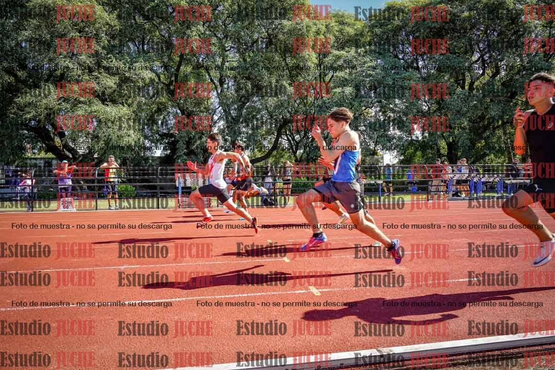 Fotos de los 100 m llanos de varones