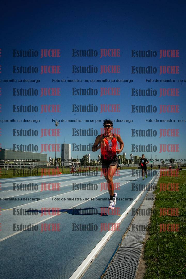 Fotos de los 5000 m de mujeres y varones - serie 2