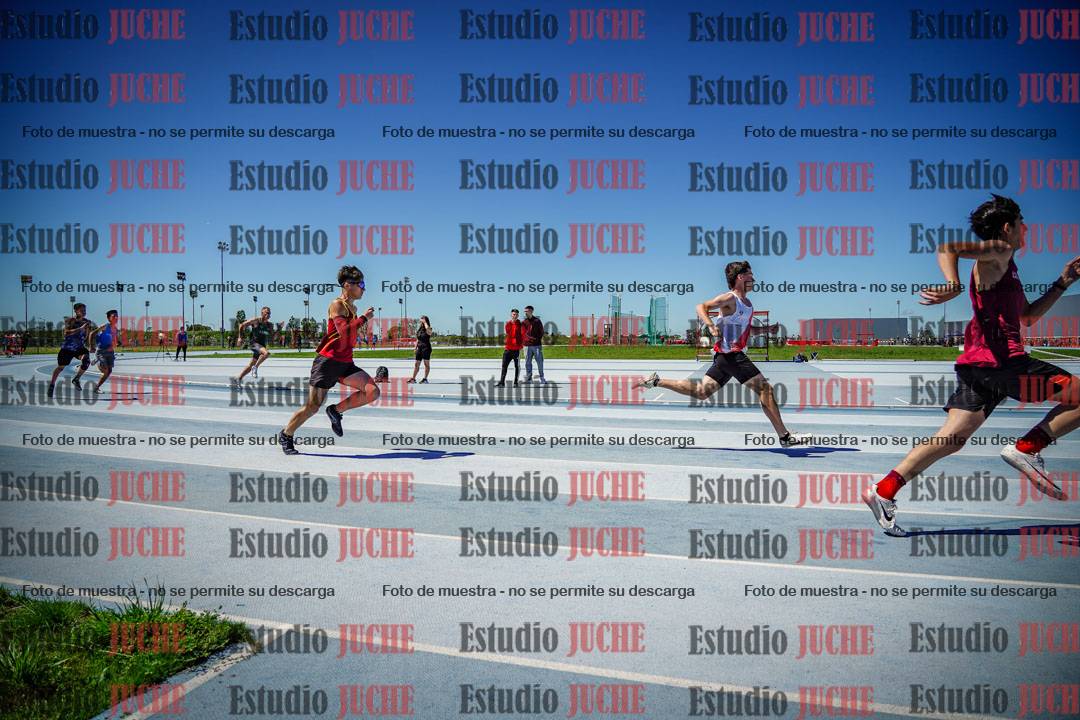 Fotos de los 200 m llanos de varones