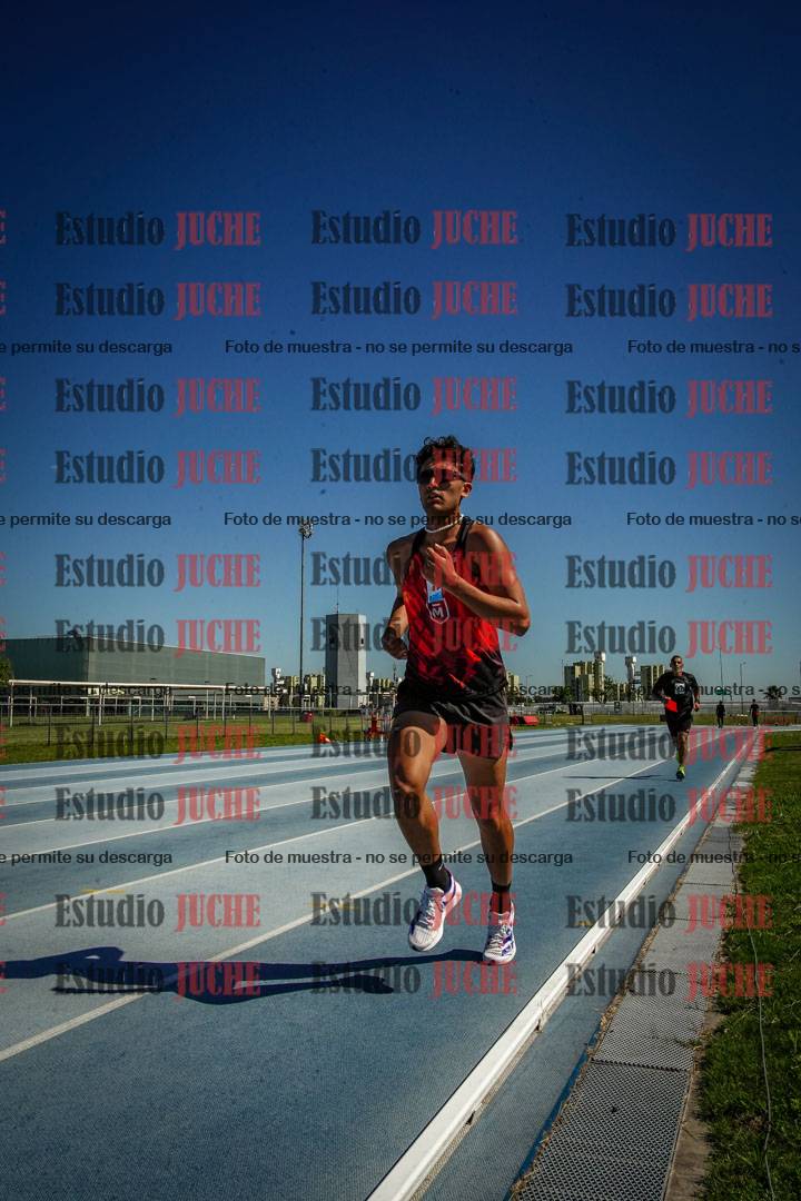 Fotos de los 5000 m de mujeres y varones - serie 2