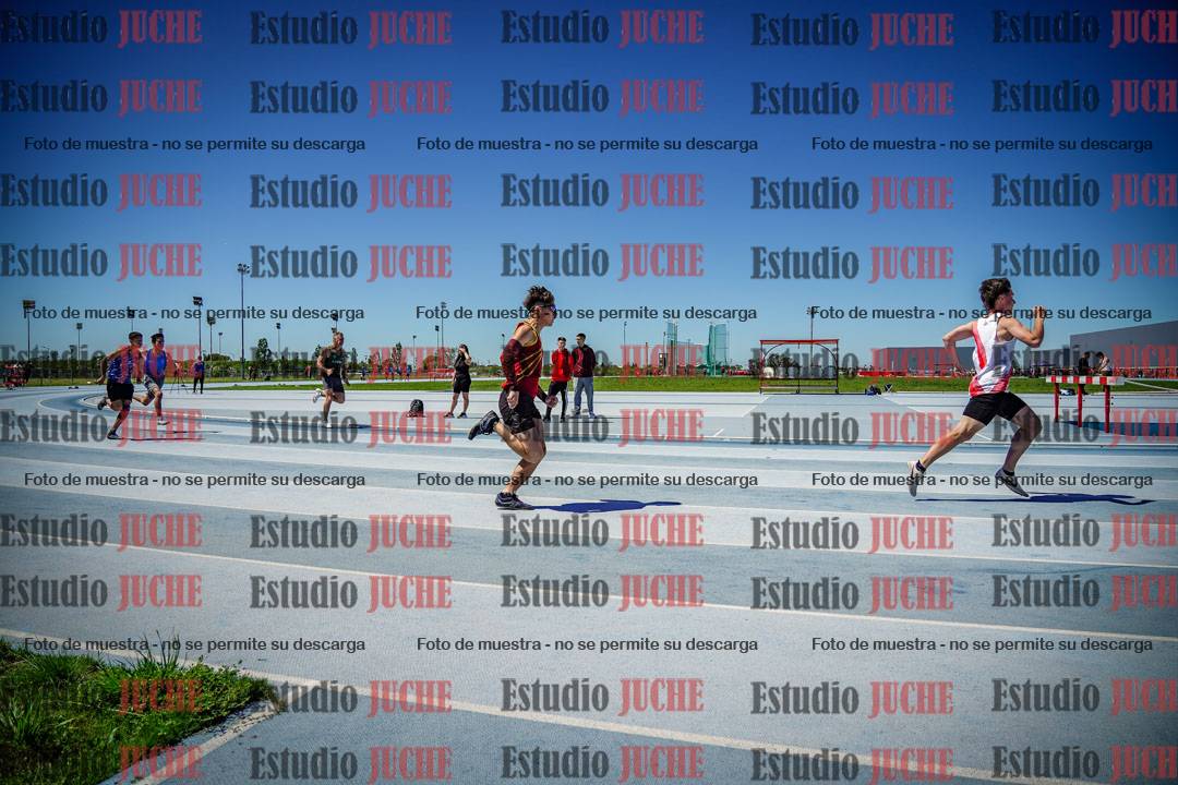 Fotos de los 200 m llanos de varones