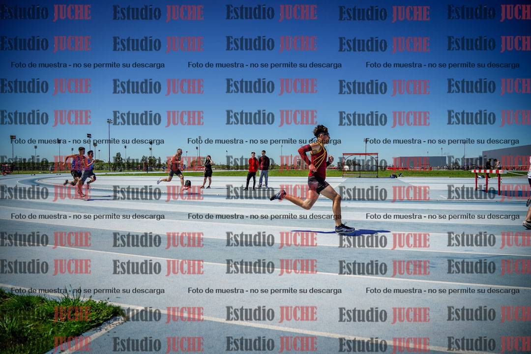 Fotos de los 200 m llanos de varones