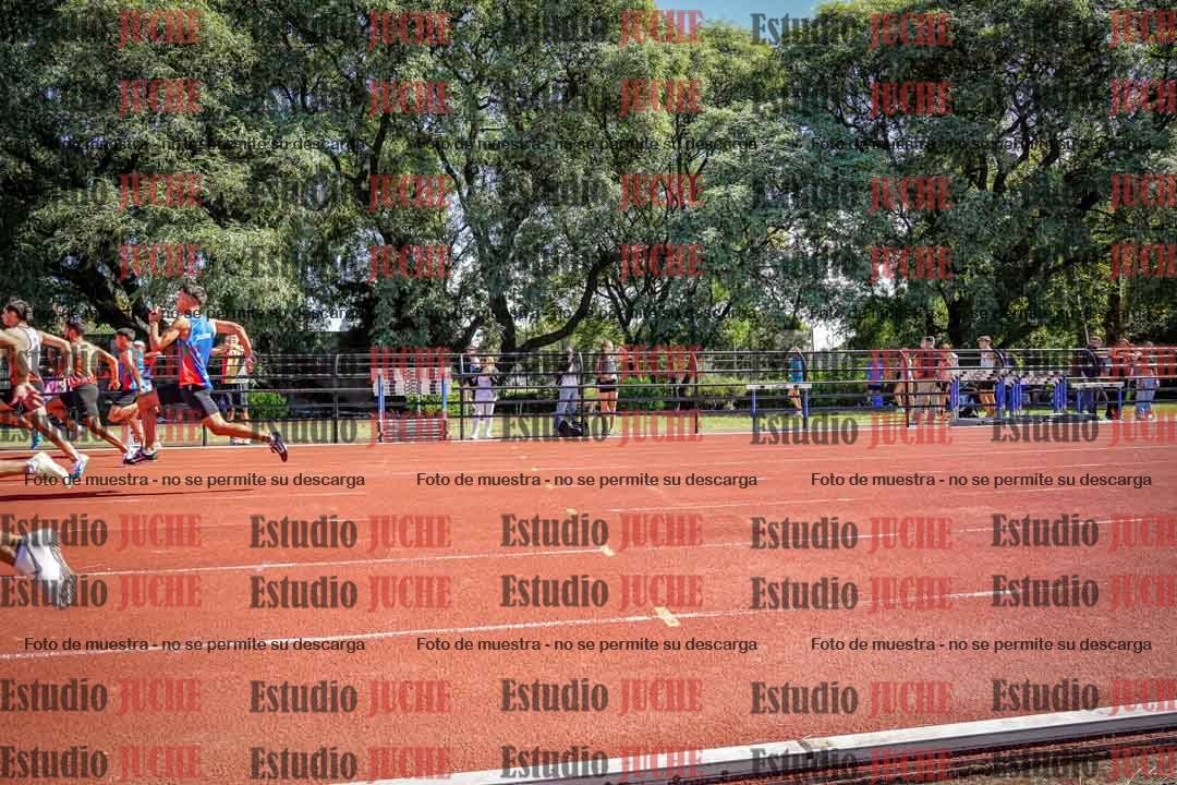 Fotos de los 100 m llanos de varones