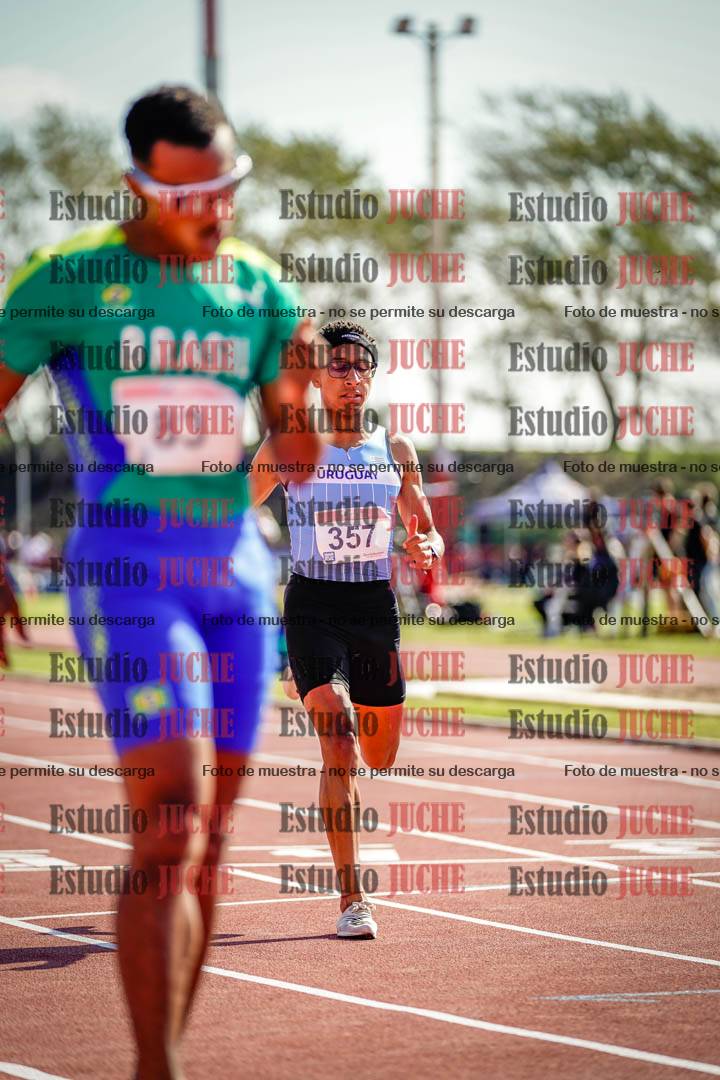 Fotos de los 400 m llanos de varones
