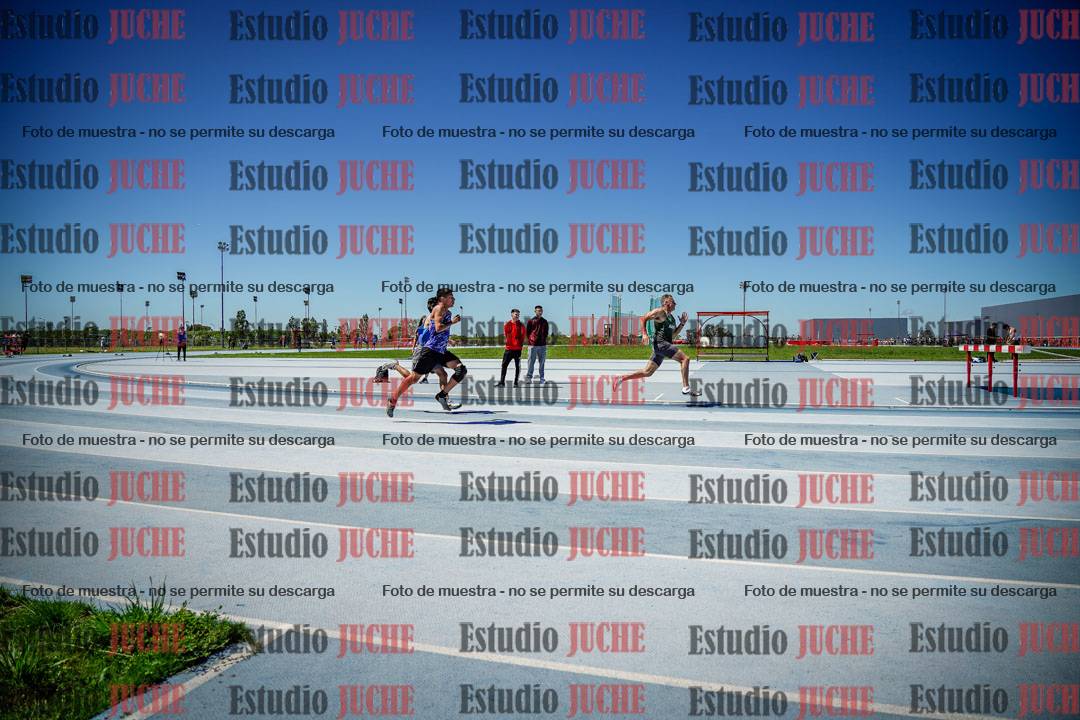 Fotos de los 200 m llanos de varones