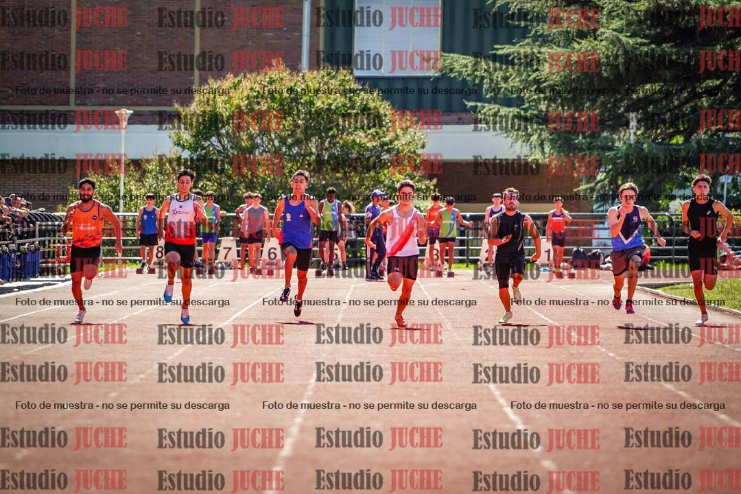 Fotos de los 100 m llanos de varones