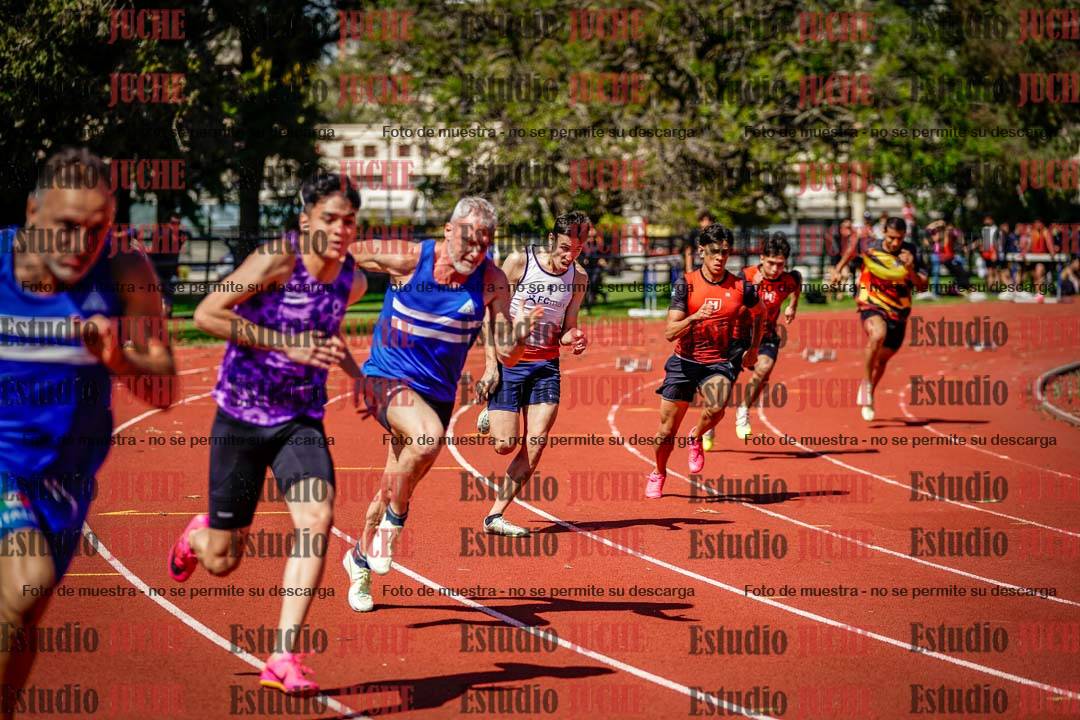 Fotos de los 200 m llanos de varones