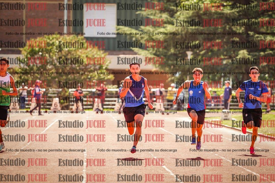 Fotos de los 100 m llanos de varones