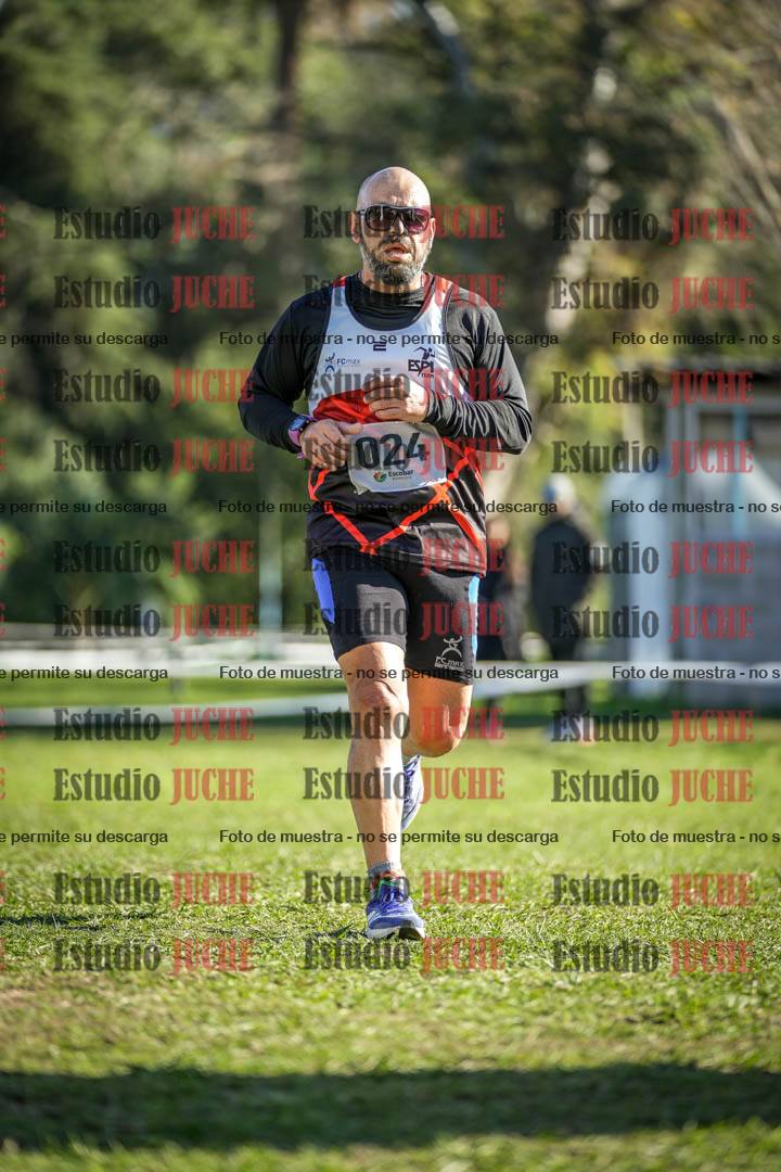 Fotos de la llegada del cross de 4000 m - varones
