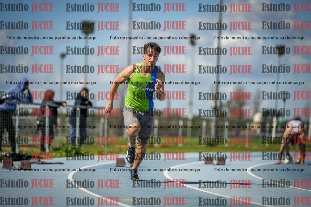 Fotos de los 200 m llanos de varones