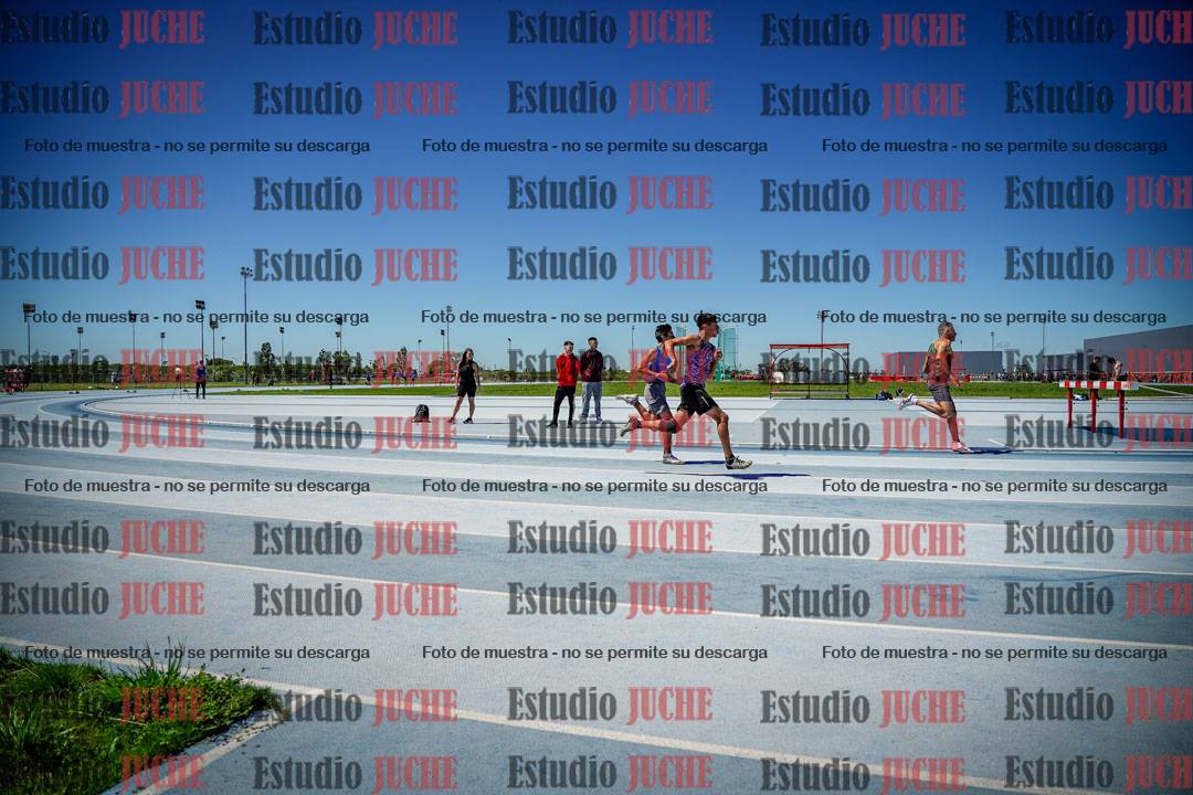 Fotos de los 200 m llanos de varones