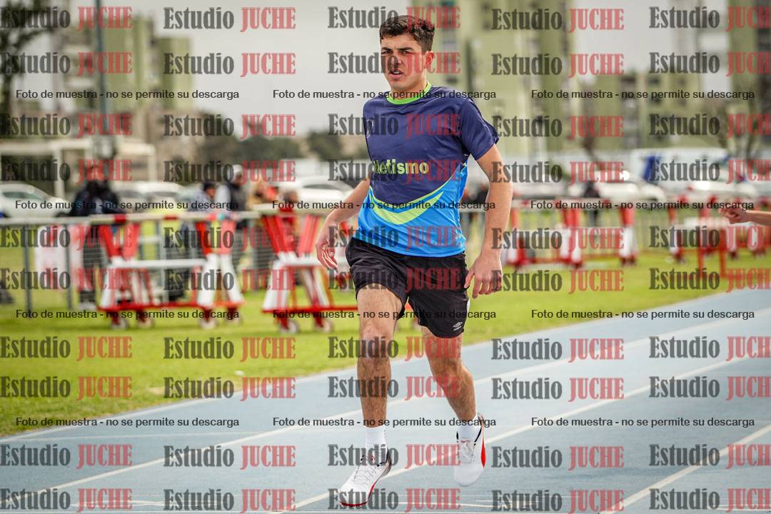 Fotos de los 400 m llanos de varones