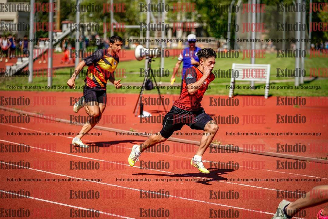 Fotos de los 200 m llanos de varones