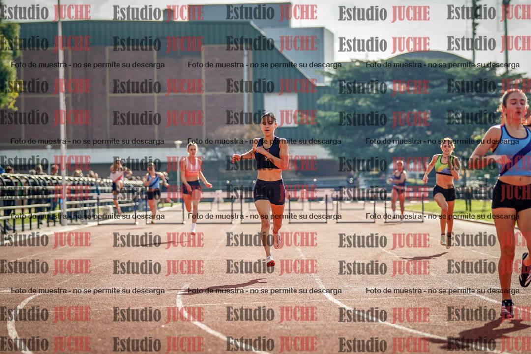 Fotos de los 400 m con vallas de mujeres