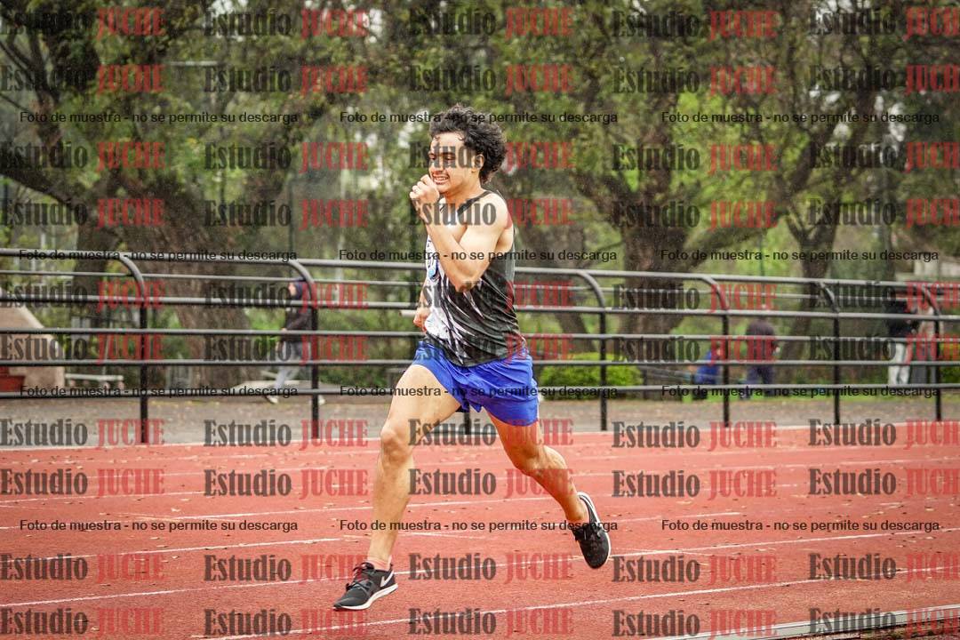 Fotos de los 800 m llanos de varones
