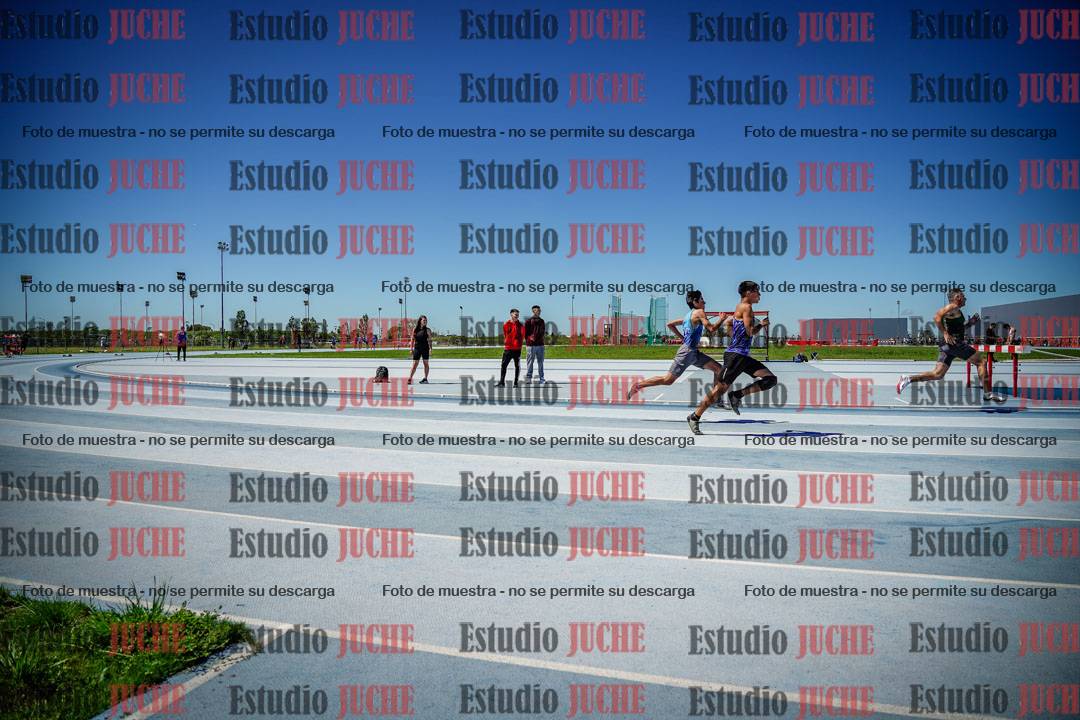 Fotos de los 200 m llanos de varones
